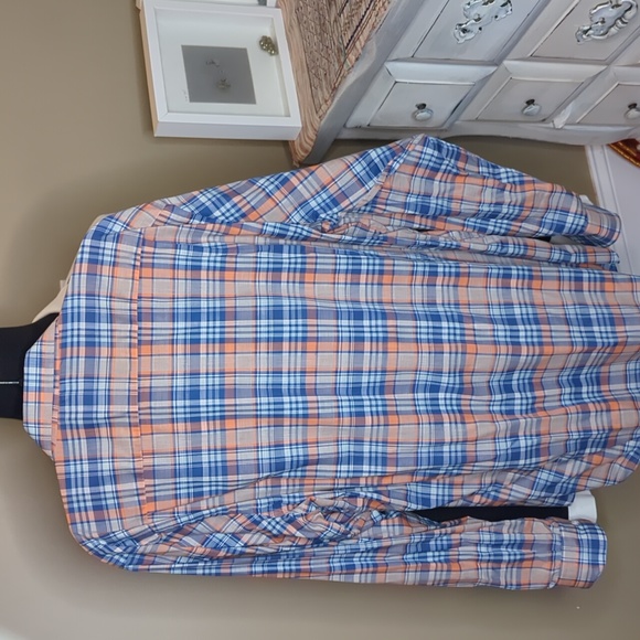 Button down shirt - Picture 2 of 6